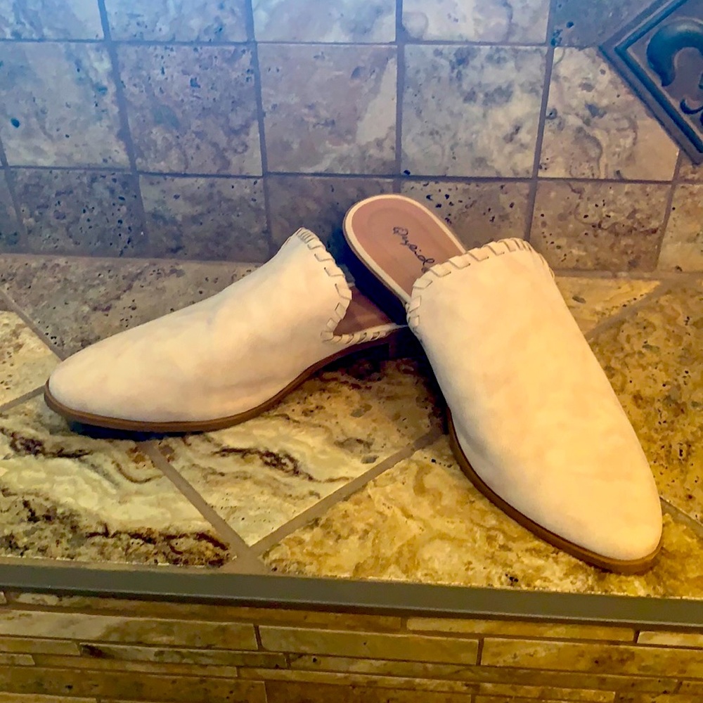 Cupid Cream Mules
